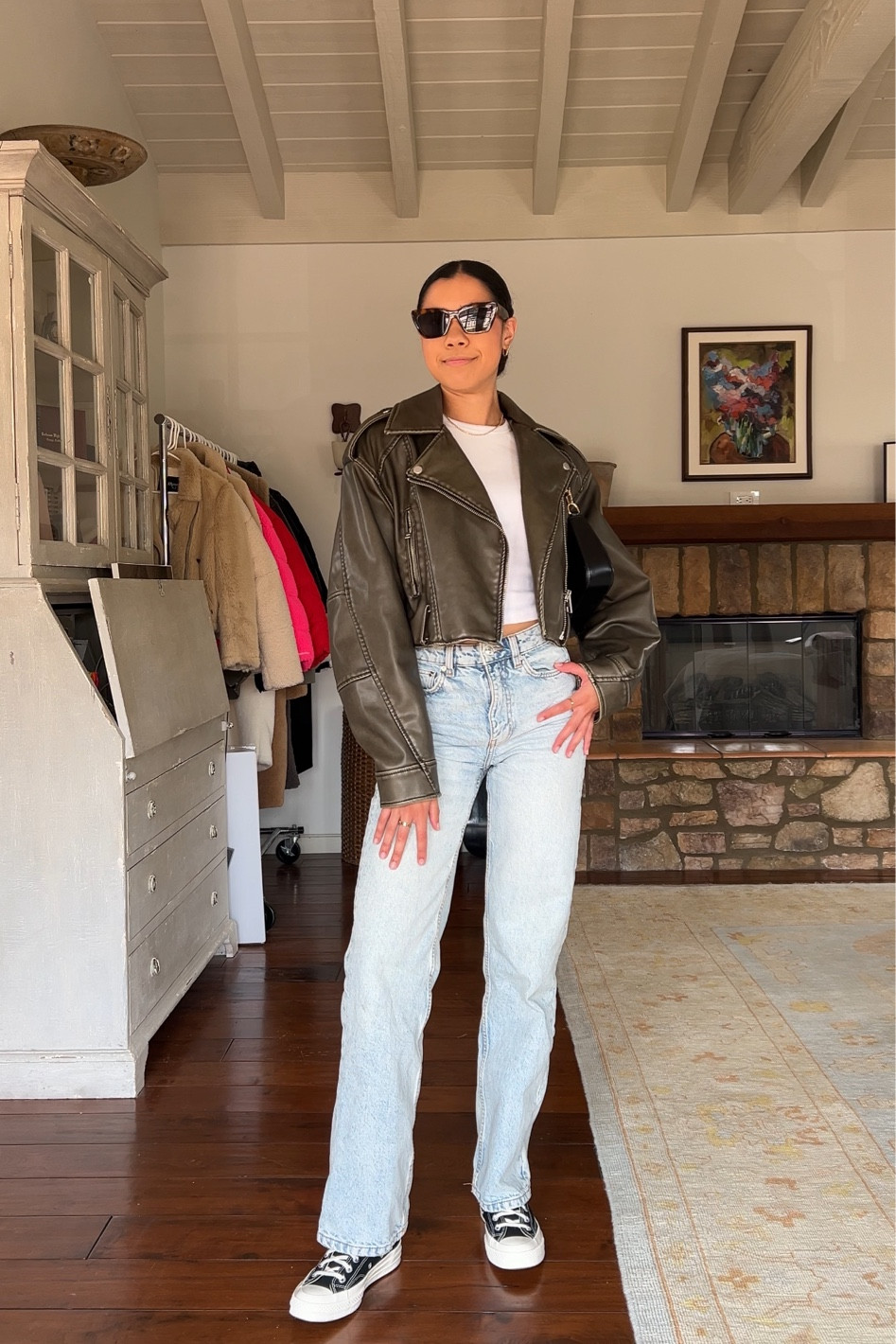 😎🤍

#LTKSeasonal #LTKFindsUnder100 #LTKStyleTip