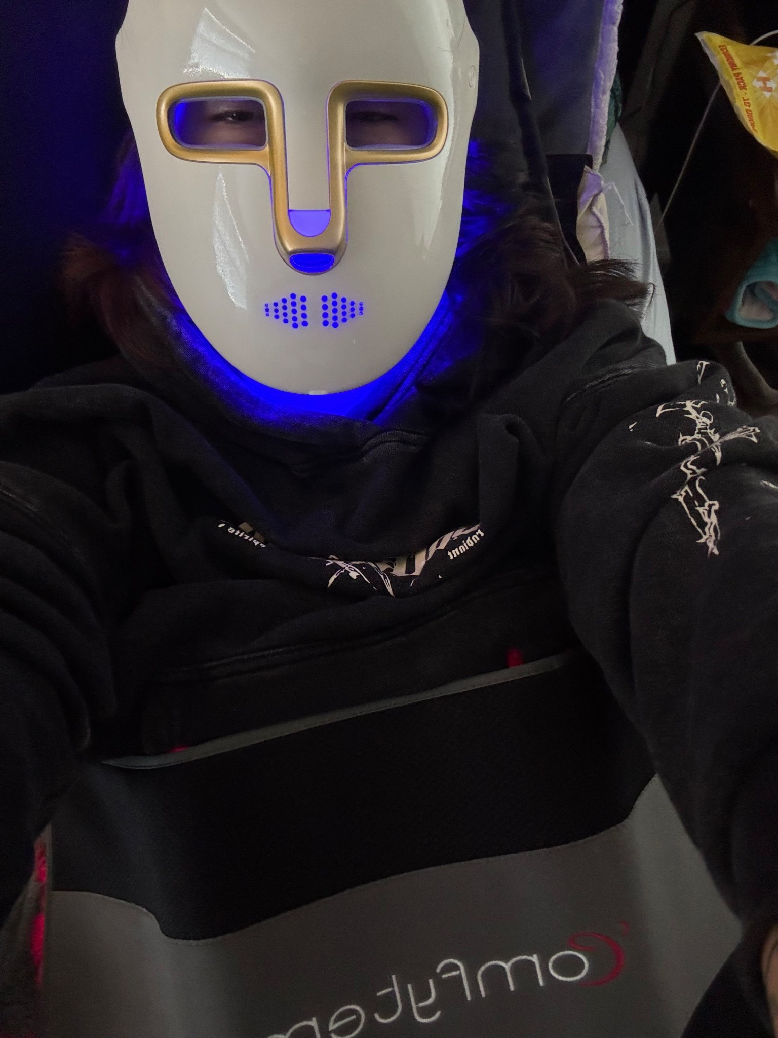 Okay I look scary 😅 got this light therapy mask and red light therapy pad thing!! I haven’t used them that much yet but my first use was awesome! Will try to keep up to date with results !

#LTKdayinmylife #LTKmomlife #LTKselfcare