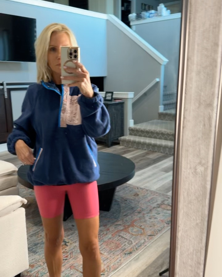 I love weather that I can wear shorts and my comfy sweatshirt!! 
Bring on fall outfits! 

#LTKSaleAlert #LTKOver40 #LTKActive
