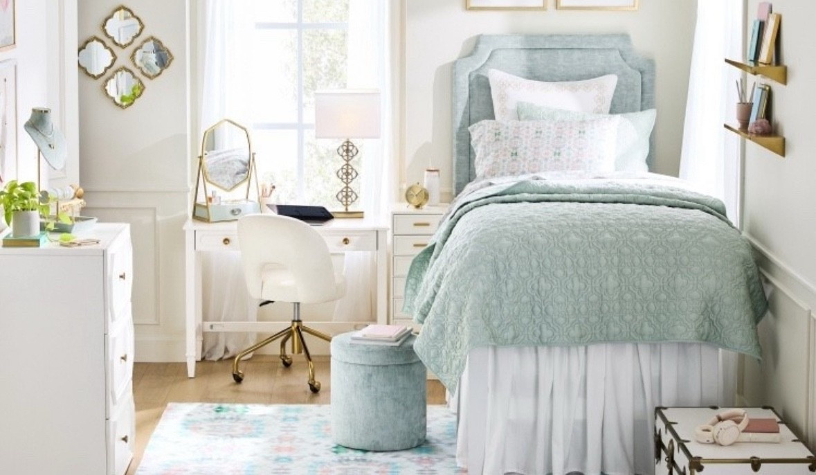 ✨ Turning my dorm into a Kendra Scott dream ✨ because pretty spaces = better study vibes 📚💛 #DormGoals #DormInspo #KendraScottHome #DormRoomGoals #BackToSchoolVibes #DormDecor #CollegeDecor #DormRoomInspo #LTKBackToSchool #DormAesthetic #StudyInStyle #CollegeLifeDecor #DormMakeover #DormStyle

#LTKFindsUnder100 #LTKStyleTip #LTKHome