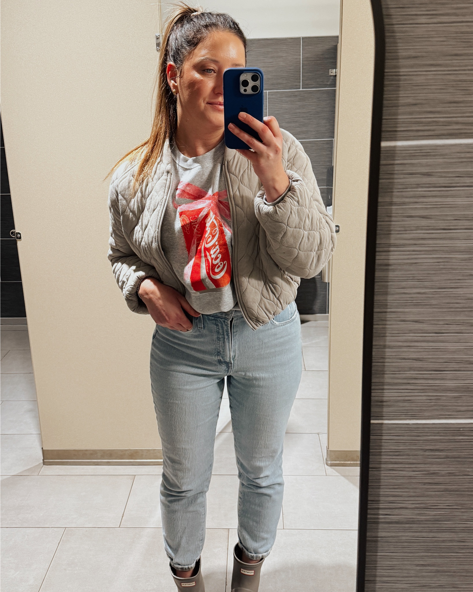 Coca Cola with a 🎀 

#LTKFindsUnder100 #LTKHoliday #LTKSeasonal