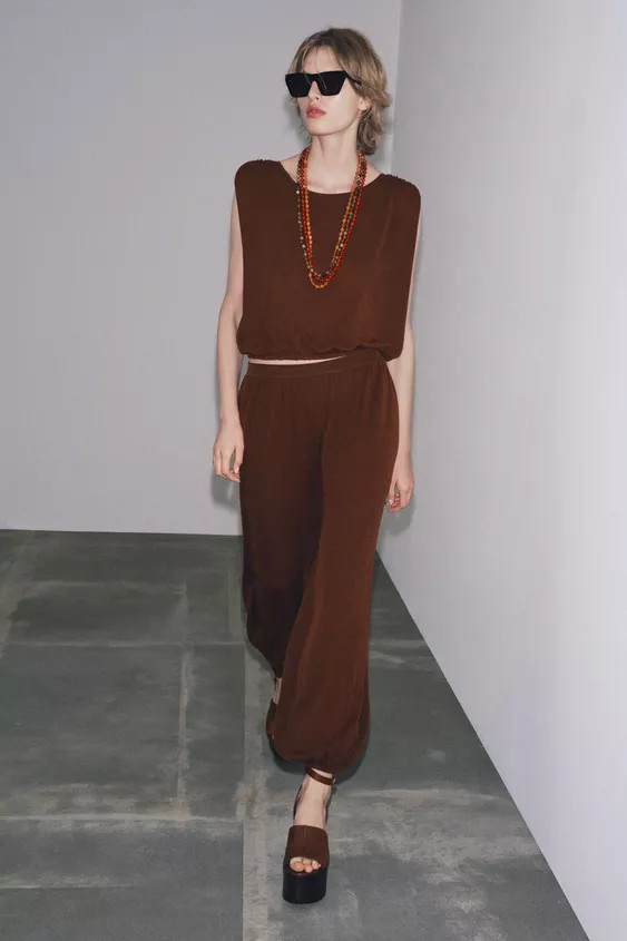 ELASTIC HEM KNIT TOP | Zara US