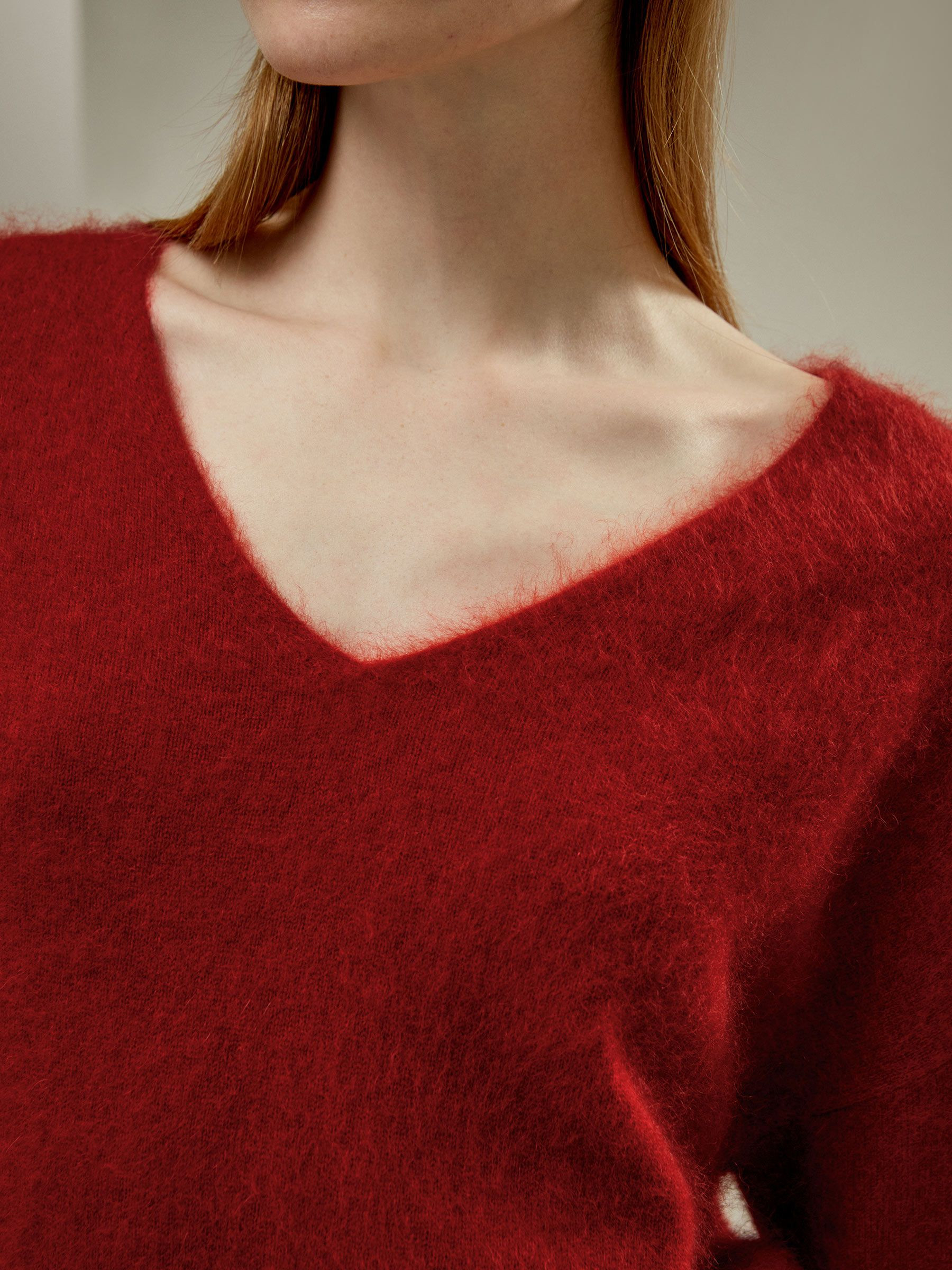 Brushed V-Neck Cashmere Sweater | LilySilk