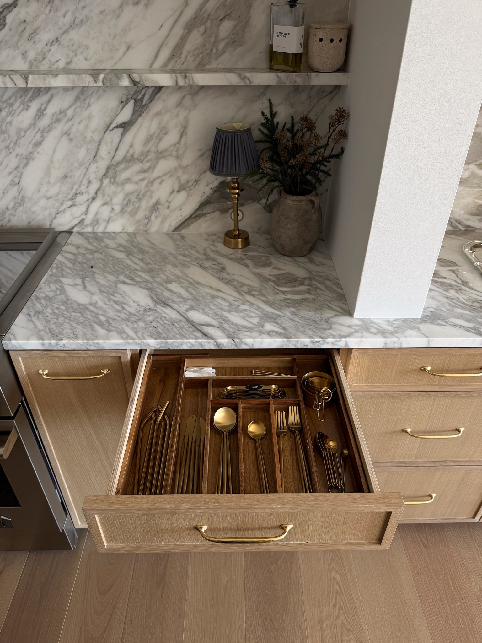 My drawers have never been more organized!!

Kitchen organization, kitchen, pantry, utensils, home essentials, functional, kitchen finds, storage 