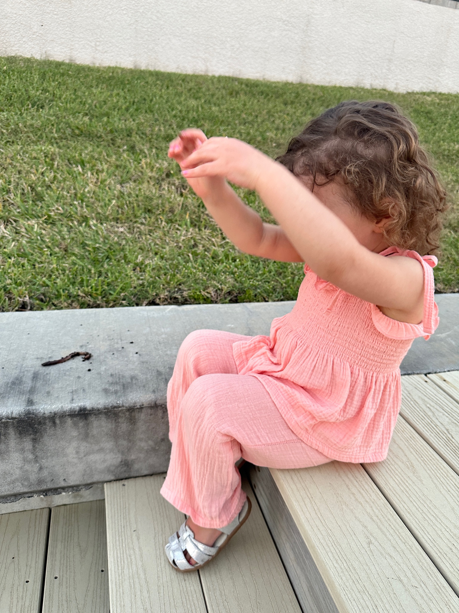 Living her best life fishing and playing with worms 😆🪱🎣

#LTKKids #LTKBaby #LTKFamily