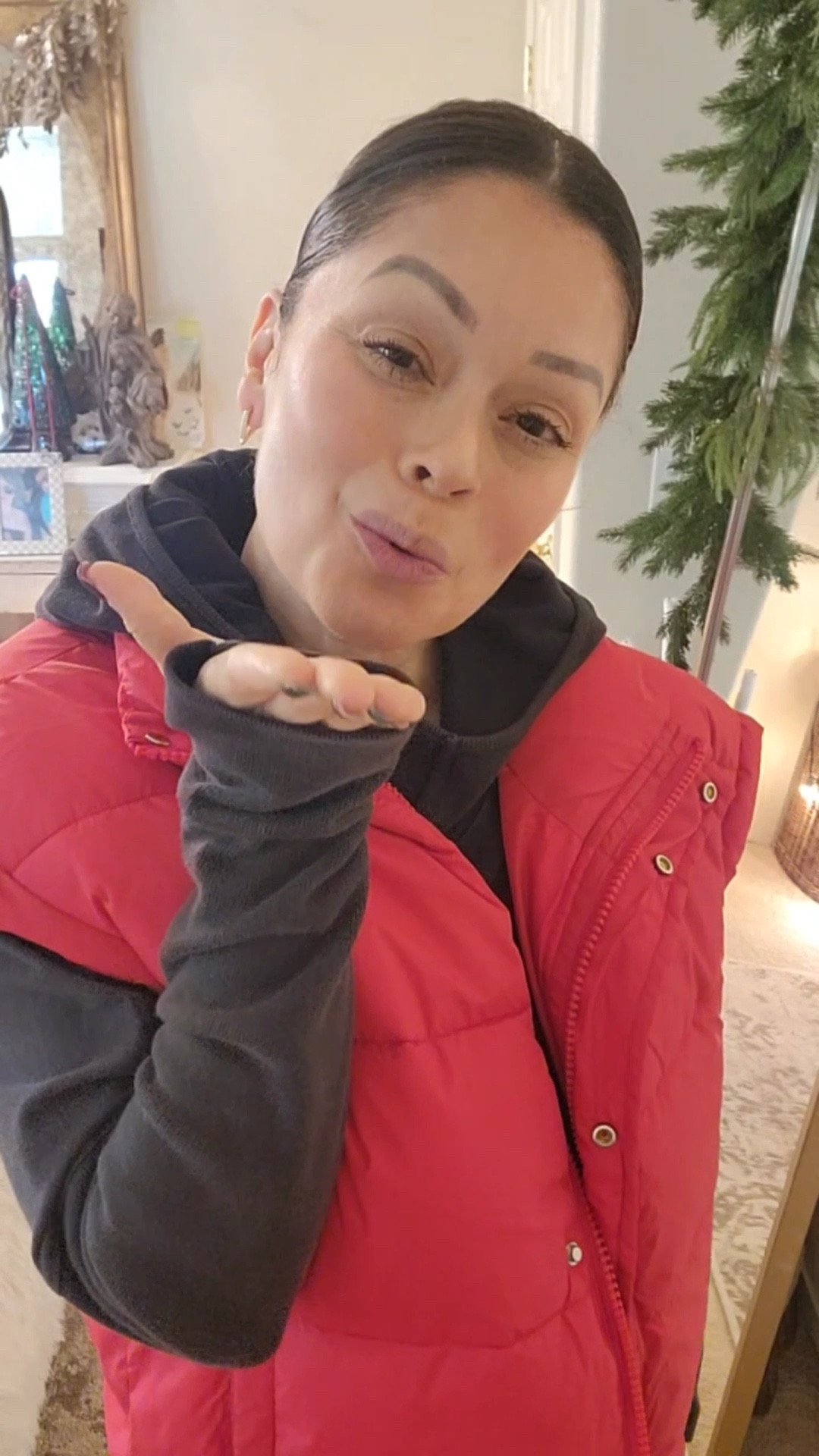 #grwm
For hair deets please follow along on IG & for the best bb cream

Set is super soft I am wearing a small
Vest a medium 

#LTKBeauty
#LTKOver40

#LTKActive #LTKStyleTip #LTKSaleAlert