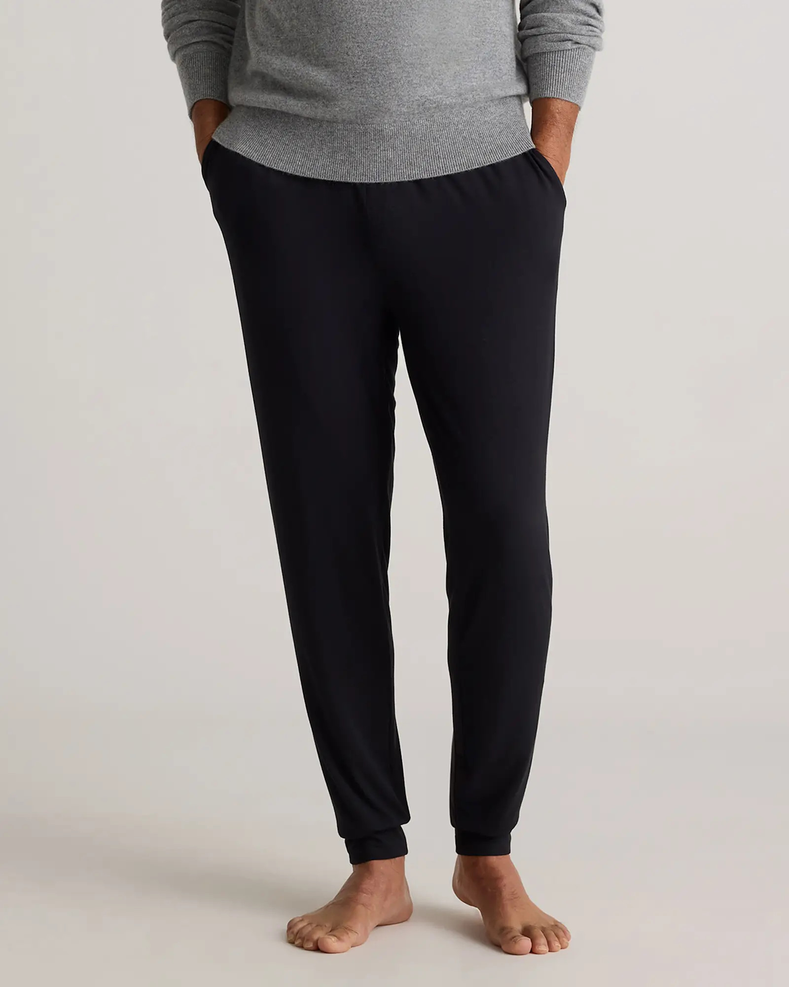 Bamboo Jersey Lounge Jogger in True Black | Quince