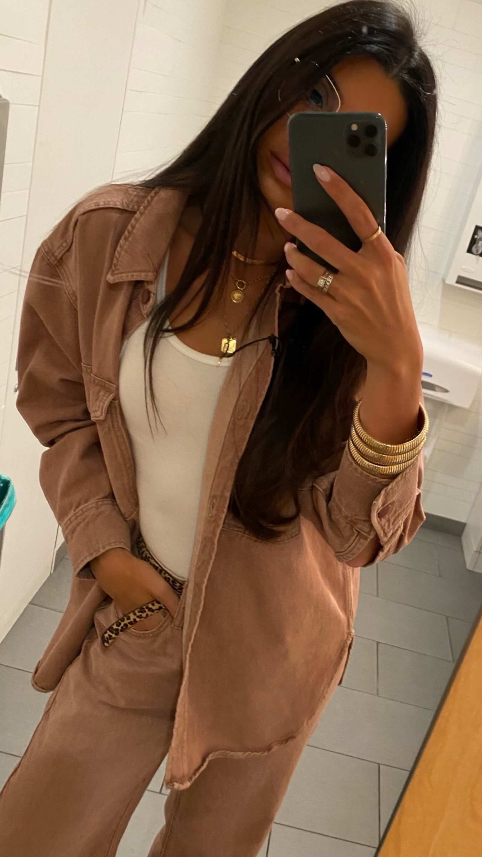 Spring vibes in full bloom! Blush denim-on-denim set #SpringStyle #DenimonDenim #PinkPerfection #FitCheck