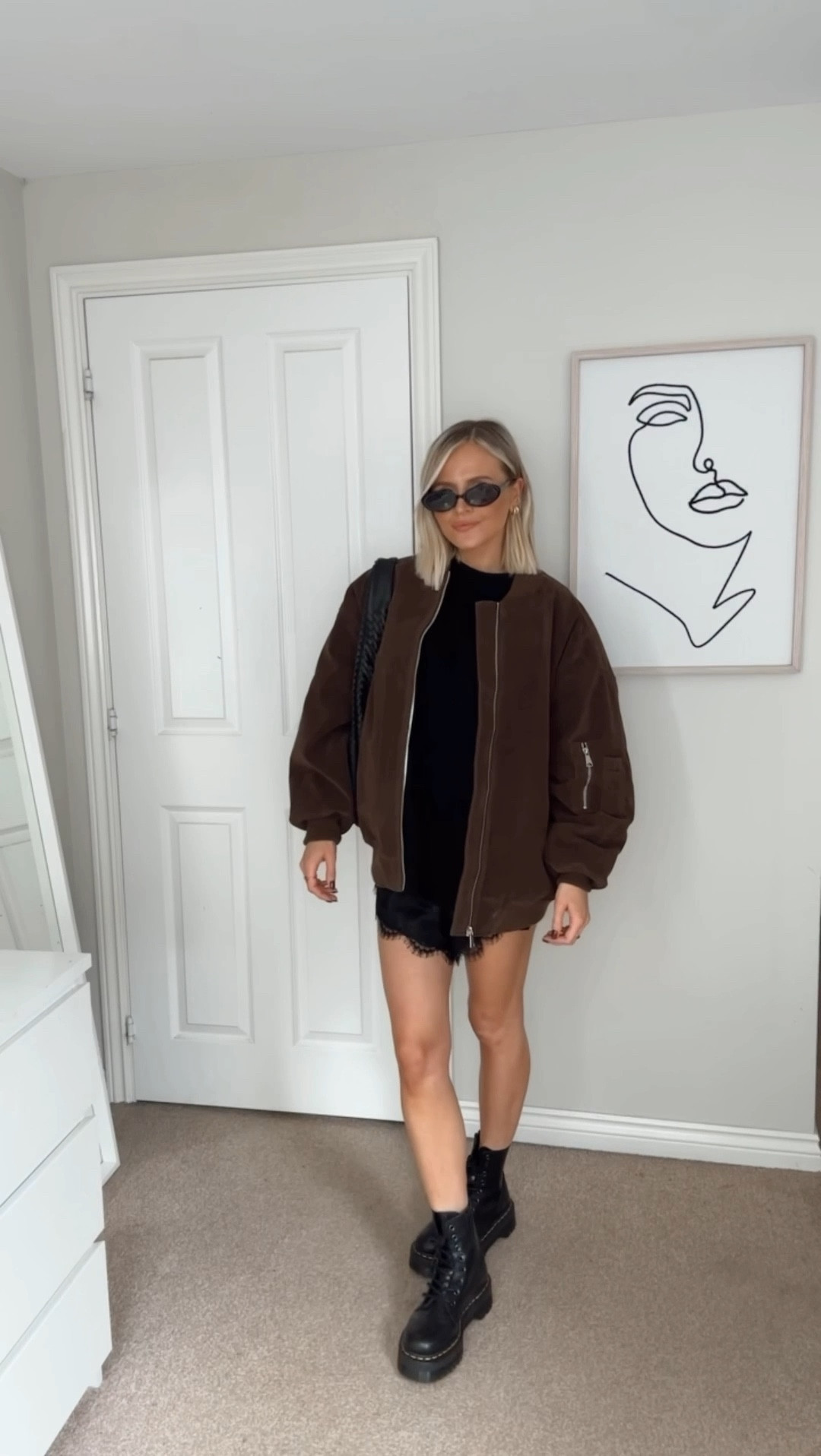 7 Days Of Autumn Jackets Day 5 - this suede oversized chocolate brown bomber jacket is such a go-to, love it dressed up or down 🤎

These shorts are a little too high on the sides (they’re pj shorts!) definitely on the hunt for a slightly longer pair 🖤

#dailyoutfits #autumnoutfits #everydayoutfits 

Autumn capsule wardrobe , autumn wardrobe , lace shorts , oversized bomber jacket , dr martens

#LTKautumn #LTKuk