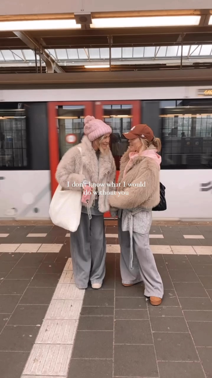 Faux fur cute jackets and wide leg joggers we found the best xoxo 😍😍 off course always adding the right bags and winter accessories kisses from us 2 👯‍♀️ happy you’re here 💖💖
#streetwear #fauxfur #coats #besties #twinning #januarystyle

#LTKStyleTip #LTKFindsUnder100 #LTKU