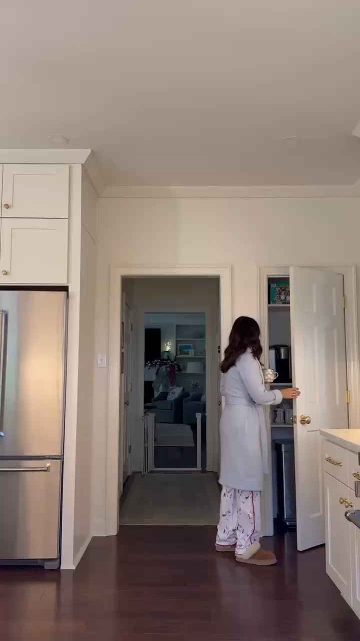 Gifts for the homebody and the girl that has everything! So many good finds at different price points!  

 #LTKGiftGuide #LTKHoliday #LTKSeasonal