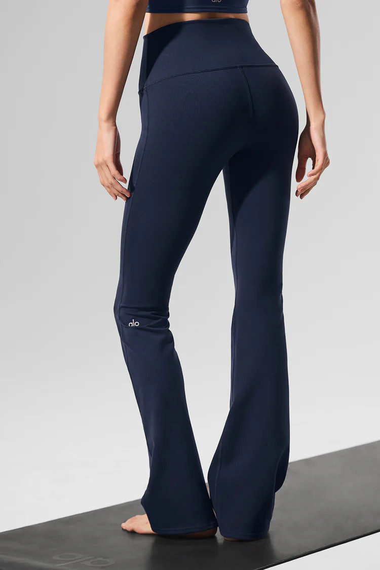 Airbrush High-Waist Bootcut Legging - Navy | Alo Yoga (US)