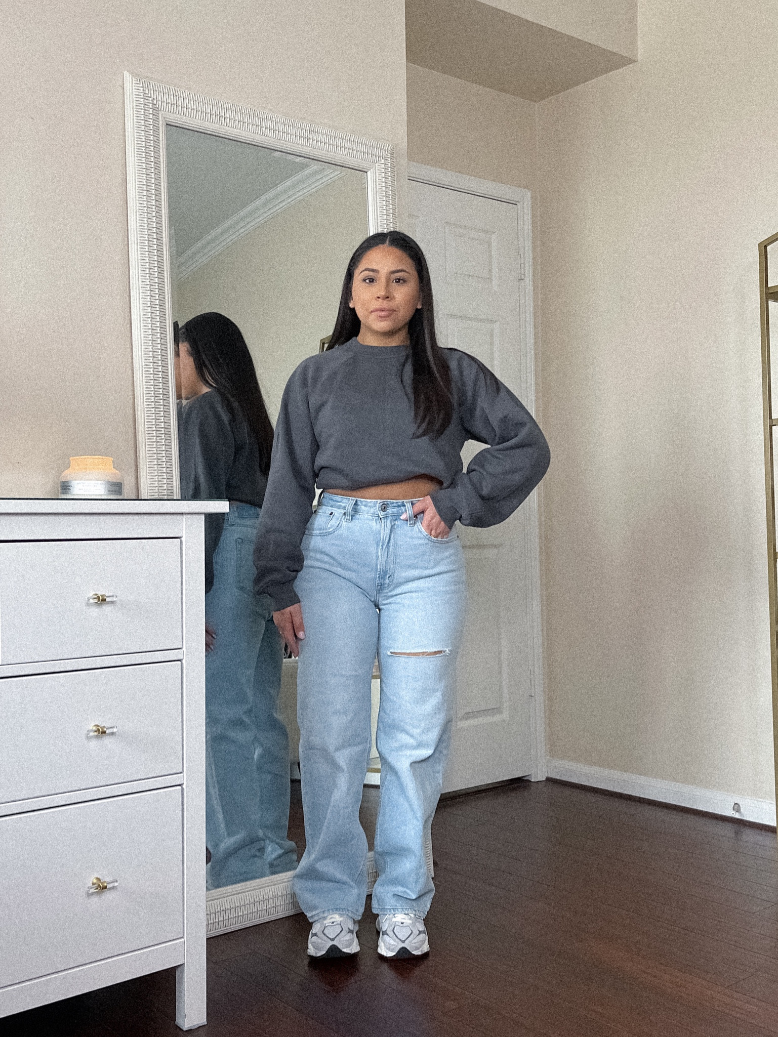 Abercrombie jeans 20% off w code JENREED 
Curve love straight leg jeans: 26 short
Sweatshirt: xs 
New balance 9060 sneakers: 4.5 men 
White ankle socks 

#LTKstyletip #LTKsalealert #LTKfindsunder100