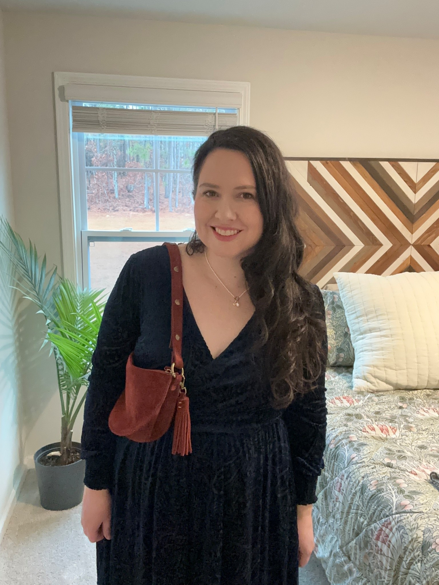 Loving this look for New Year’s! Use my code LEAH15 for $15 off your Lyons Leather co purchase! (Wearing the biggie in new Sienna Suede😍)

#LTKGiftGuide #LTKHoliday #LTKmomlife