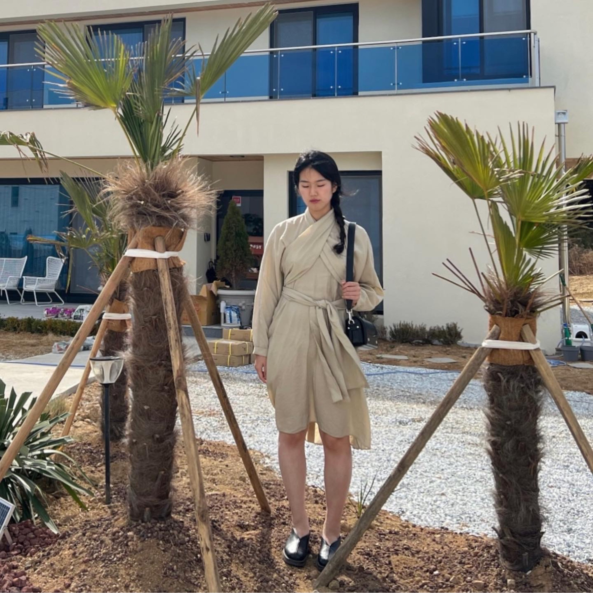 Delicate silhouette and classic fabrics from Lemaire 🌞

#LTKstyletip #LTKFind #LTKSeasonal