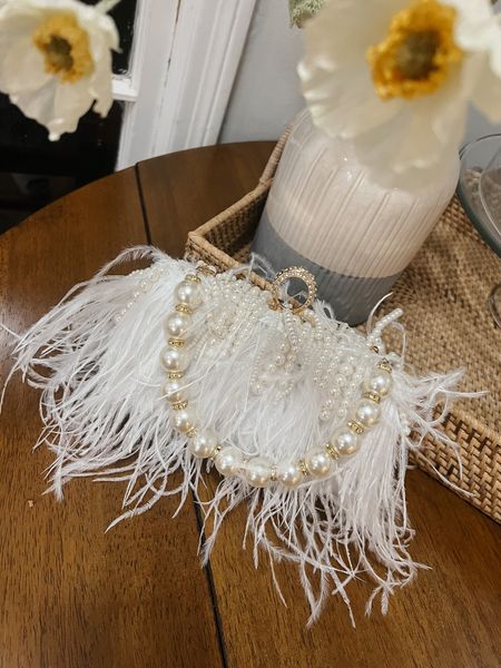 My bridal clutch 😍💍 bride bag 👰🏼‍♀️ bridal purse , bride purse, I love the quality of this and with the 15% off coupon applied it’s under $50!! 