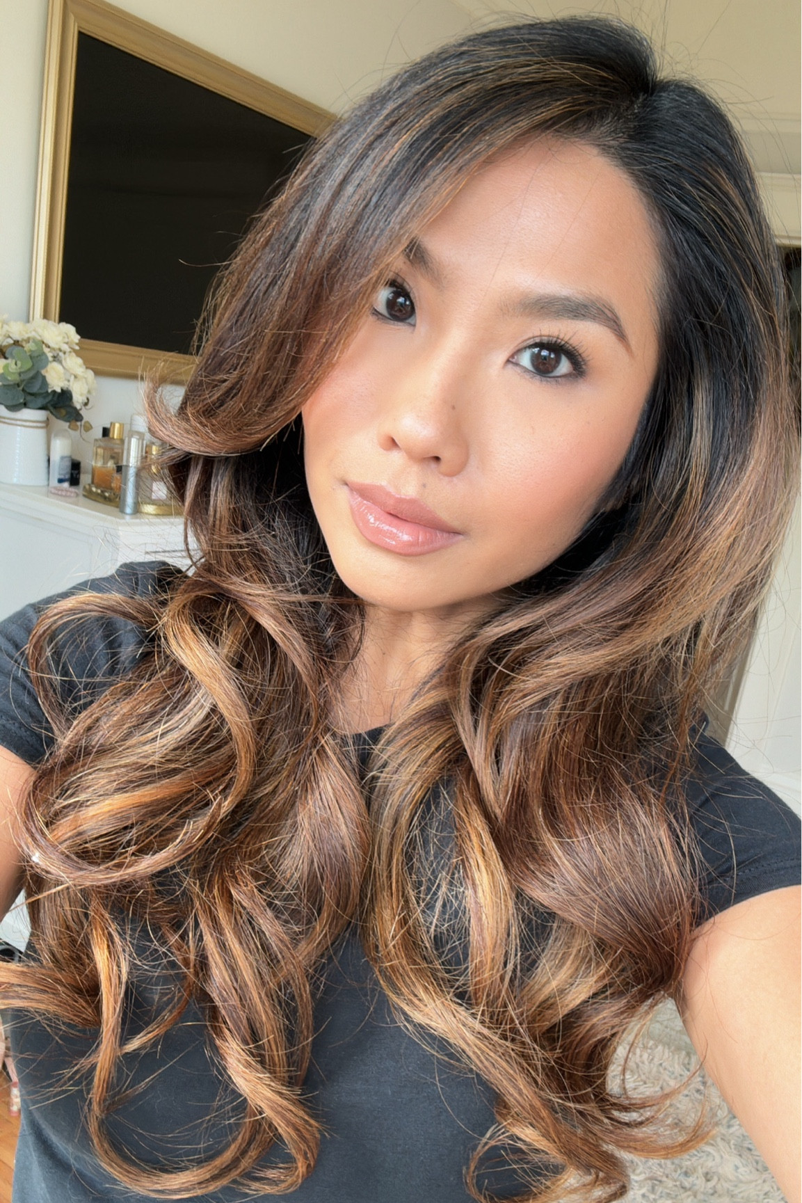 My favorite skin tint at the moment is hourglass skin tint in shade 9 🤍 not too heavy but still has a good amount of coverage! 