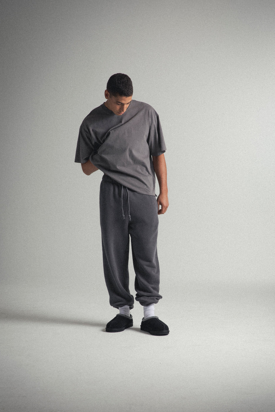 CORE SWEATPANT | Elwood Clothing