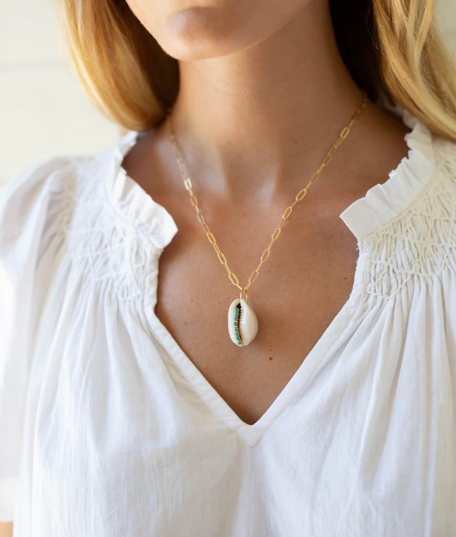 Natural Cowrie & Turquoise Charm - White | Marea