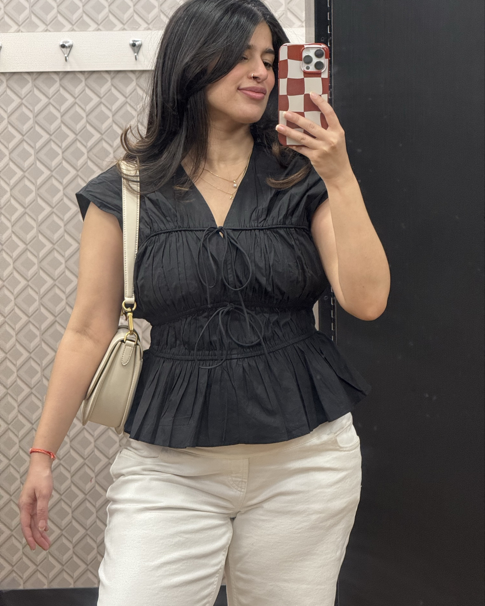 black tie detail top 🖤

#LTKcanada #LTKspring #LTKsummer