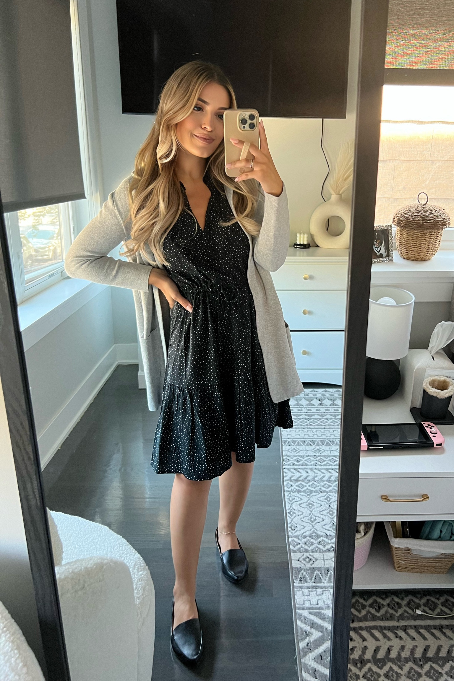 Work outfit 
Teacher outfit idea
Old navy 
Target
Dress
Cardigan 
Flats 
Ballet flats 
Black flats 
Classroom outfit 
Corporate outfit 


#LTKstyletip #LTKworkwear #LTKU