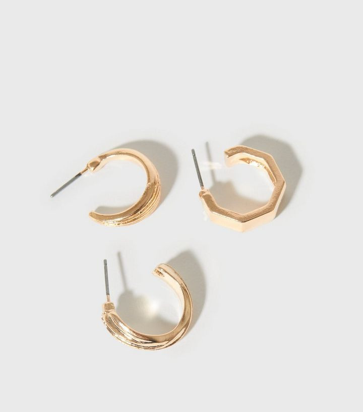 3 Pack Gold Chunky Hoop Earrings
						
						Add to Saved Items
						Remove from Saved Items | New Look (UK)