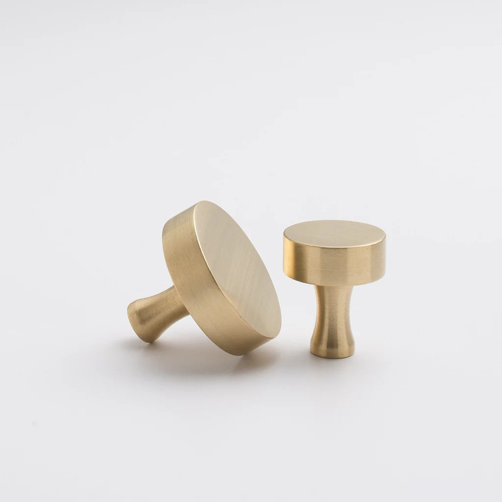 Riverwood Knob - Natural Brass | Schoolhouse