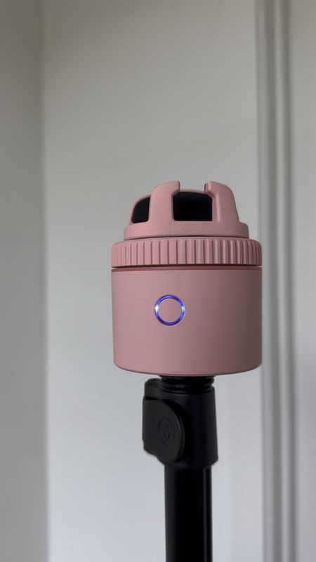 The Pivo Pod Lite is a content creator must 👏🏼 

Pink pivo
Content creator tools
Reels tools
TikTok tools



#LTKFind #LTKGiftGuide