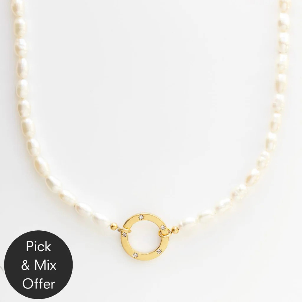 Celestial Star Set Clasp Pearl Necklace | Carrie Elizabeth