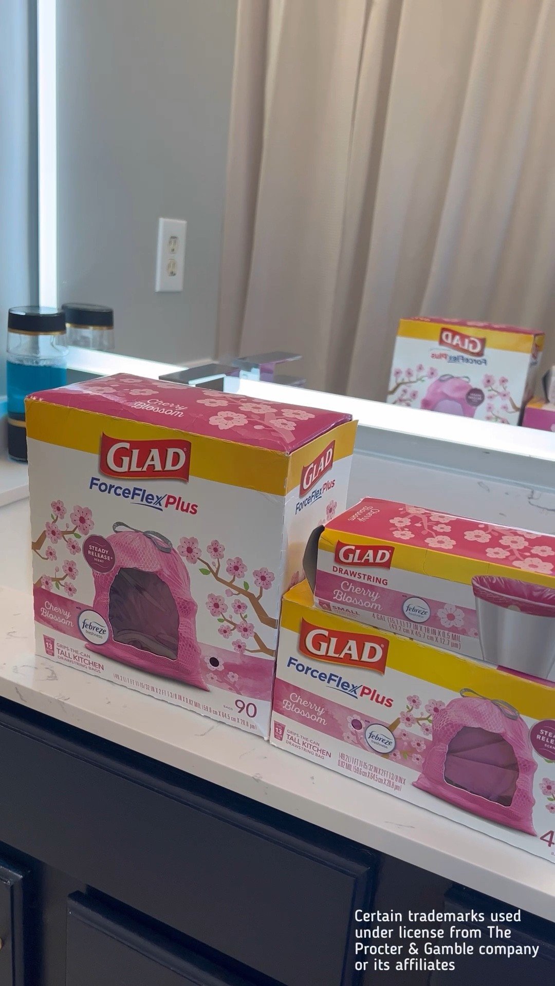 Glad ForceFlexPlus 13-Gallons Febreze Cherry Blossom Pink Plastic