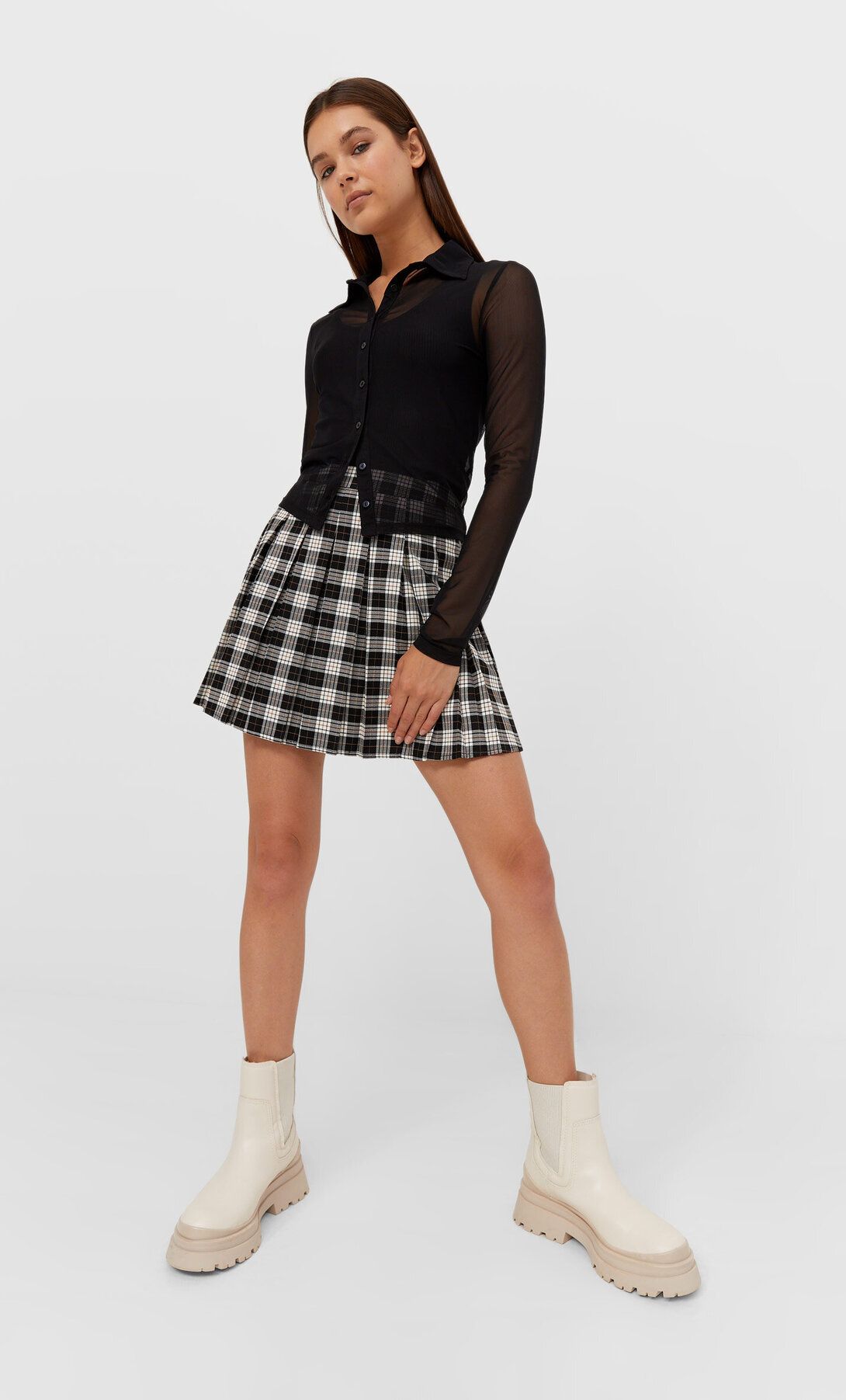 Checked box pleat skirt - Women's New in | Stradivarius United Kingdom | Stradivarius (UK)