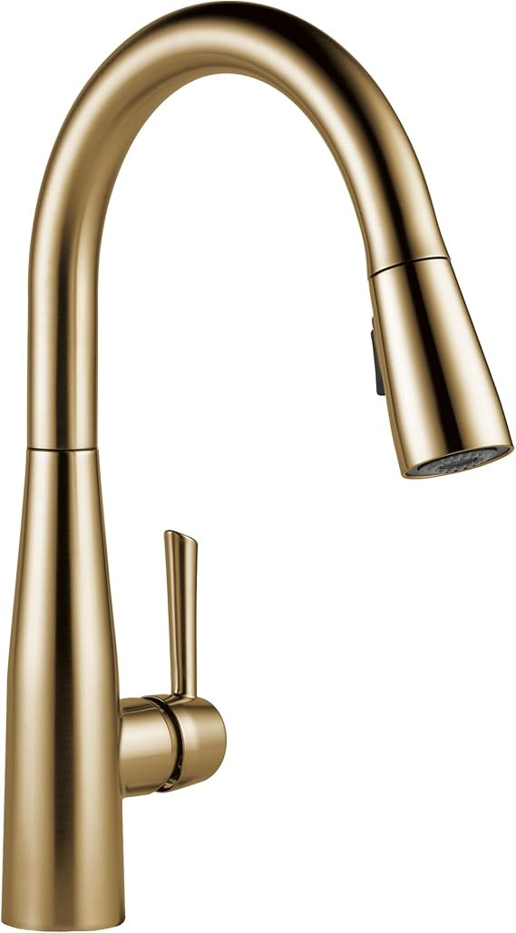 DELTA FAUCET Essa Kitchen Faucet with Pull Down Sprayer, Kitchen Sink Faucet Gold, Magnetic Docki... | Amazon (US)