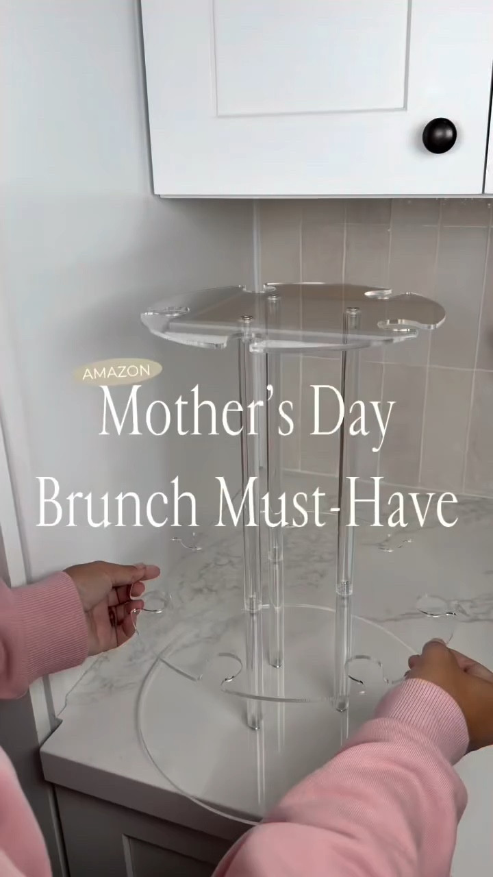 POV: You said you were doing a simple brunch… then created this 🤍

The champagne flute tower. The ribbons. The juice bar. The whole vibe.

Honestly the easiest way to make Mother’s Day feel extra special.

Everything linked in my bi0 ✨ Save this for later.

#mothersdayideas #brunchparty #amazonfinds #hostinghacks #amazonhomefinds