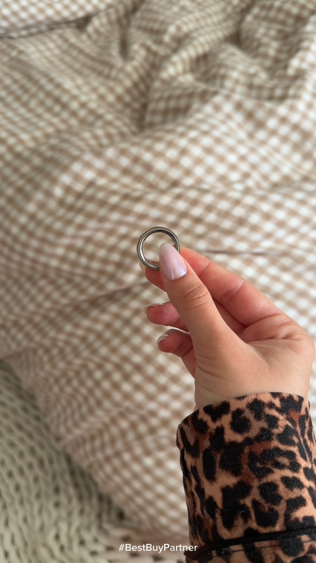 #BestBuyPartner Once you have an Oura Ring, it’s hard to go back! The Oura Ring 4 is one of my favorite gift ideas for the holidays (and @bestbuy now has a new color: Midnight) ✨ Shop the top gifts from Best Buy!

#LTKGiftGuide #LTKHoliday #LTKfitnessgoals