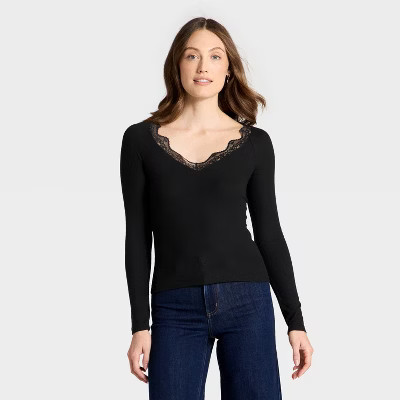 Women's Long Sleeve V-Neck Lace Trim T-Shirt - Universal Thread™ | Target