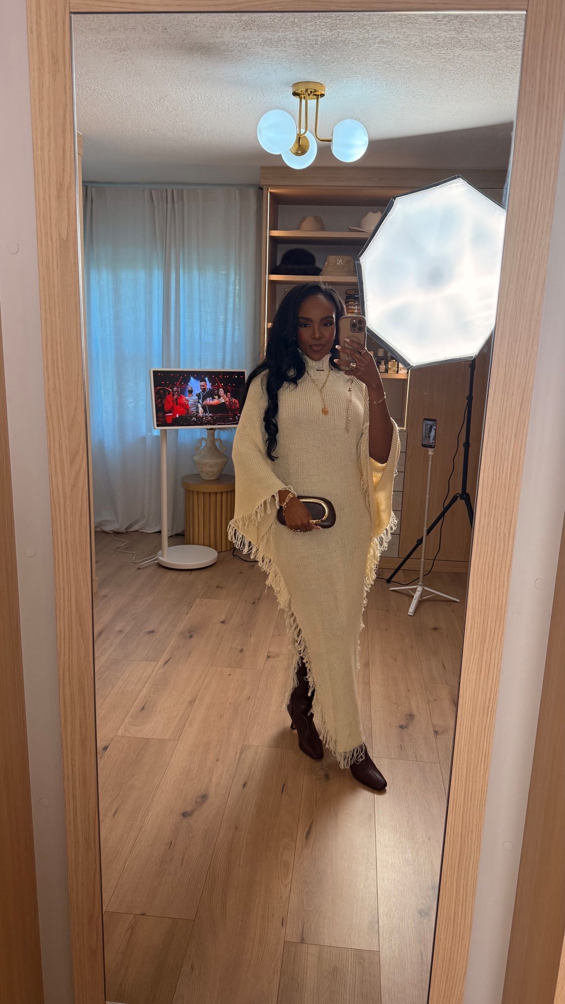 Cozy, elegant, and so effortlessly chic — this fringe knit set is the perfect upgraded neutral look. The texture, the movement, and the rich brown accessories pull everything together for a warm fall finish.

Perfect for holiday gatherings, dinner plans, and elevated everyday style.

📏 Sizing: Wearing size small  
Kira’s measurements: 138 lbs, 34D, 27" waist, 40" hips, 5’4

Tap to get details.

Neutral fall outfit ideas, elevated knitwear styling, fringe sweater dress set, chic cold-weather looks.

Follow me on Instagram and YouTube @kirasfashionfinds