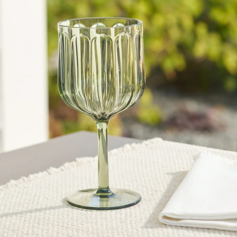 Better Homes & Gardens 4-Piece 17-Ounce Tritan Plastic Stemmed Wine Glass Set, Green | Walmart (US)