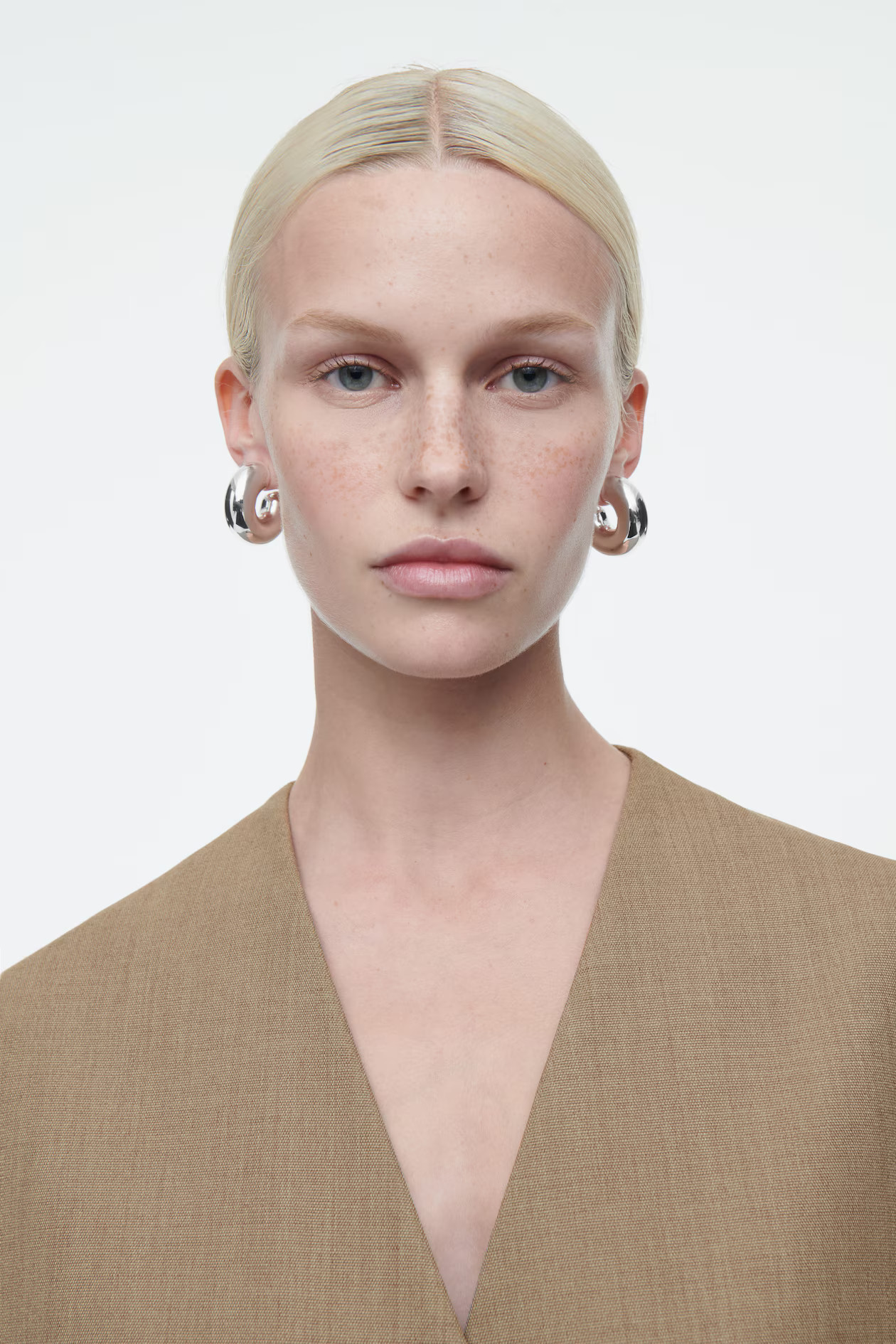 GROSSE MARKANTE CREOLEN - SILBER | COS (EU)