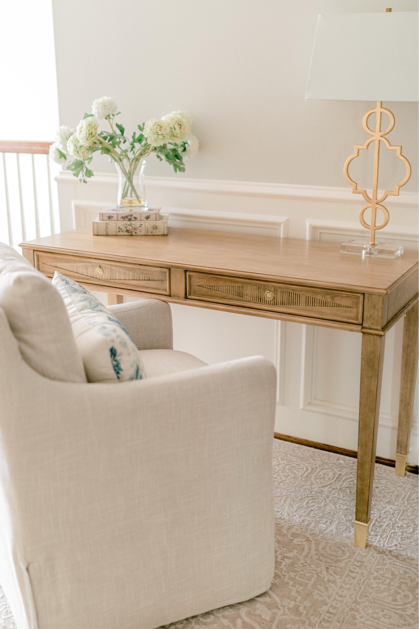 The prettiest desk at a great price 

#LTKSeasonal #LTKSaleAlert #LTKHome