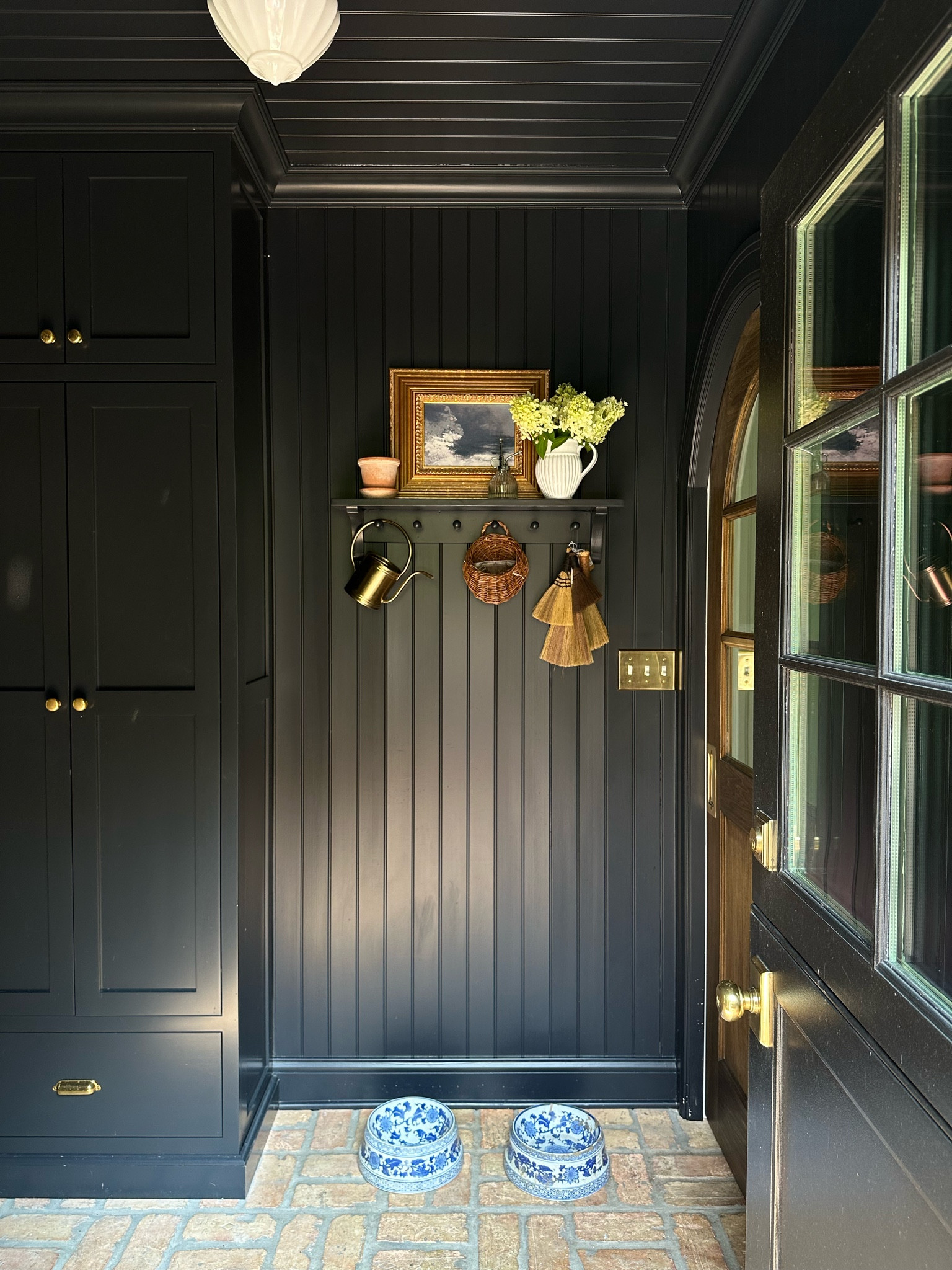 Mudroom details! Paint color: Sherwin Williams Black of Night