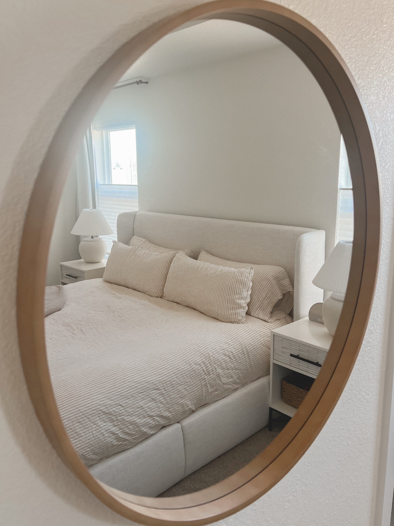 Lovingggg our new Dalton storage bed from Castlery ☁️🤍

#LTKFamily #LTKHome #LTKSaleAlert