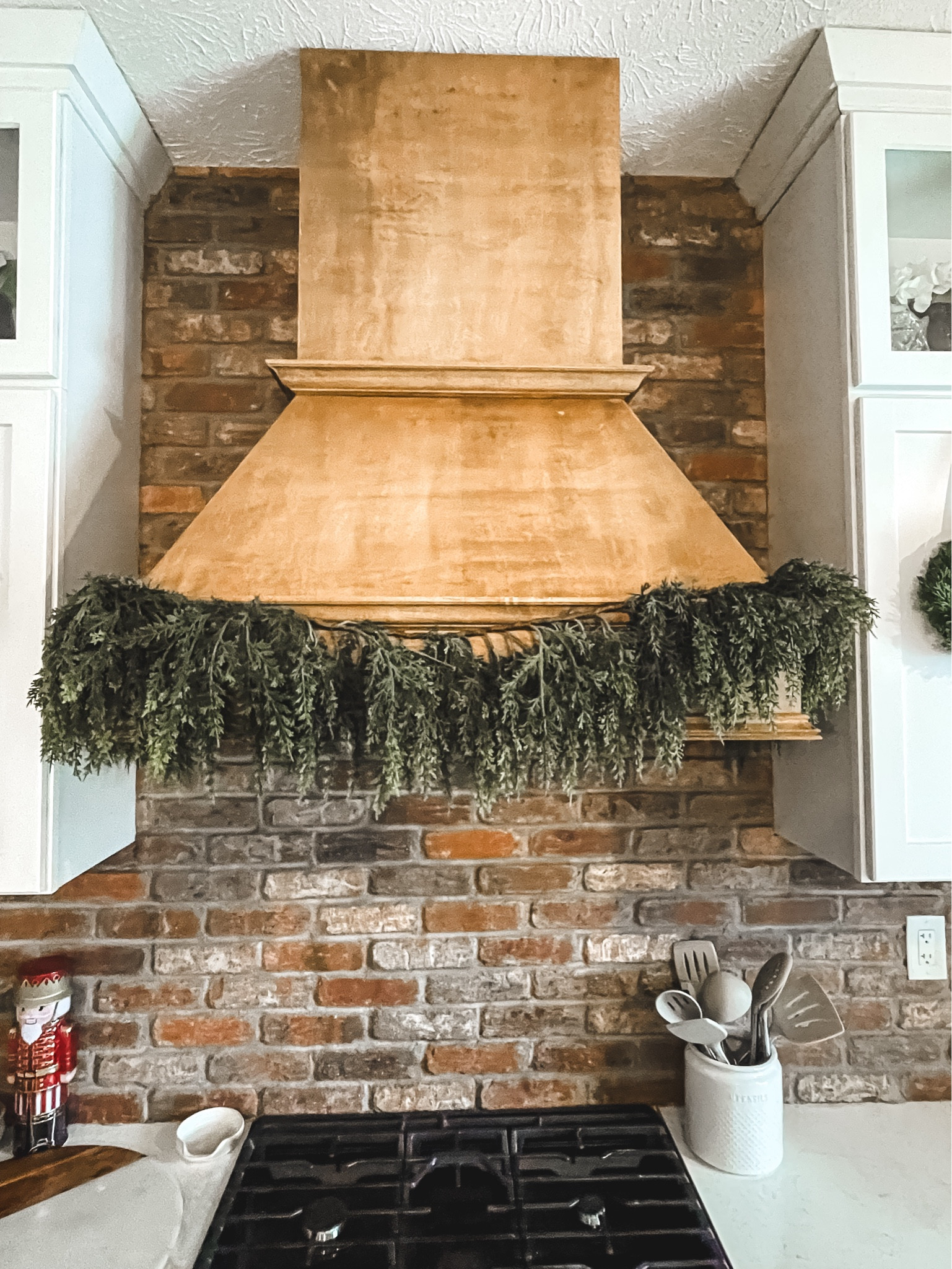 The best Amazon garland for Christmas 🎄 

#LTKHome #LTKSeasonal #LTKHoliday