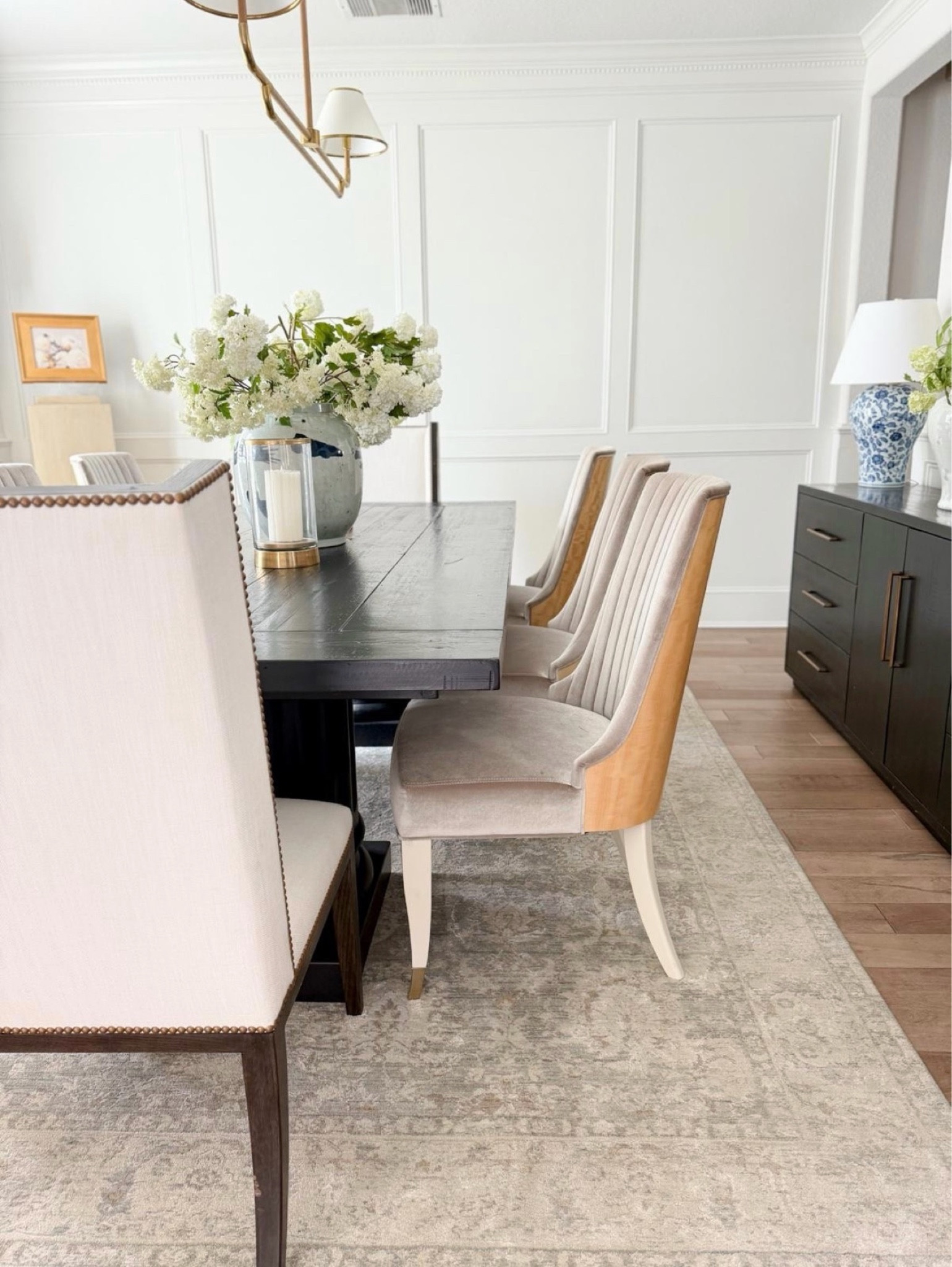 #ad My go-to timeless neutral rug from @rachelzoe x @livabliss is part of the @wayfair Way Day sale and it’s one of those
pieces that instantly pulls a space together without trying too hard. The tone, the texture, and the classic feel make it look so high-end while still being practical for everyday life with kids. If you’ve been wanting that polished, aesthetic home look, this is such a good one to grab while it’s on sale- up to 80% off plus free shipping! Only from April 25th-27th!
#Wayfair #WayDay #WayfairPartner @wayfair #rachelzoexlivabliss

#LTKOver40 #LTKSeasonal #LTKHome

#LTKOver40 #LTKSeasonal #LTKHome