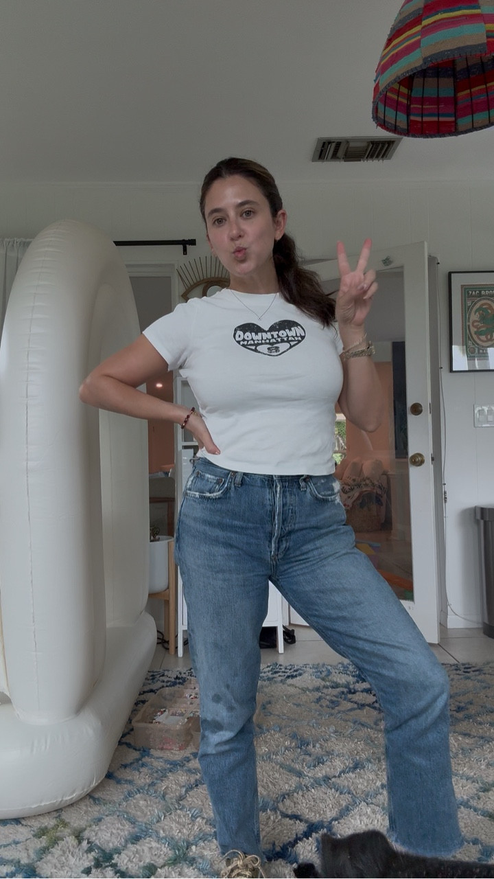 I’ll never stop saying this lil phrase IM SORRY! 

@hm @agolde @vans 

#momstyle #ootd #easyoutfit #jeans #fyp #fitcheck #loveisland #mamacita