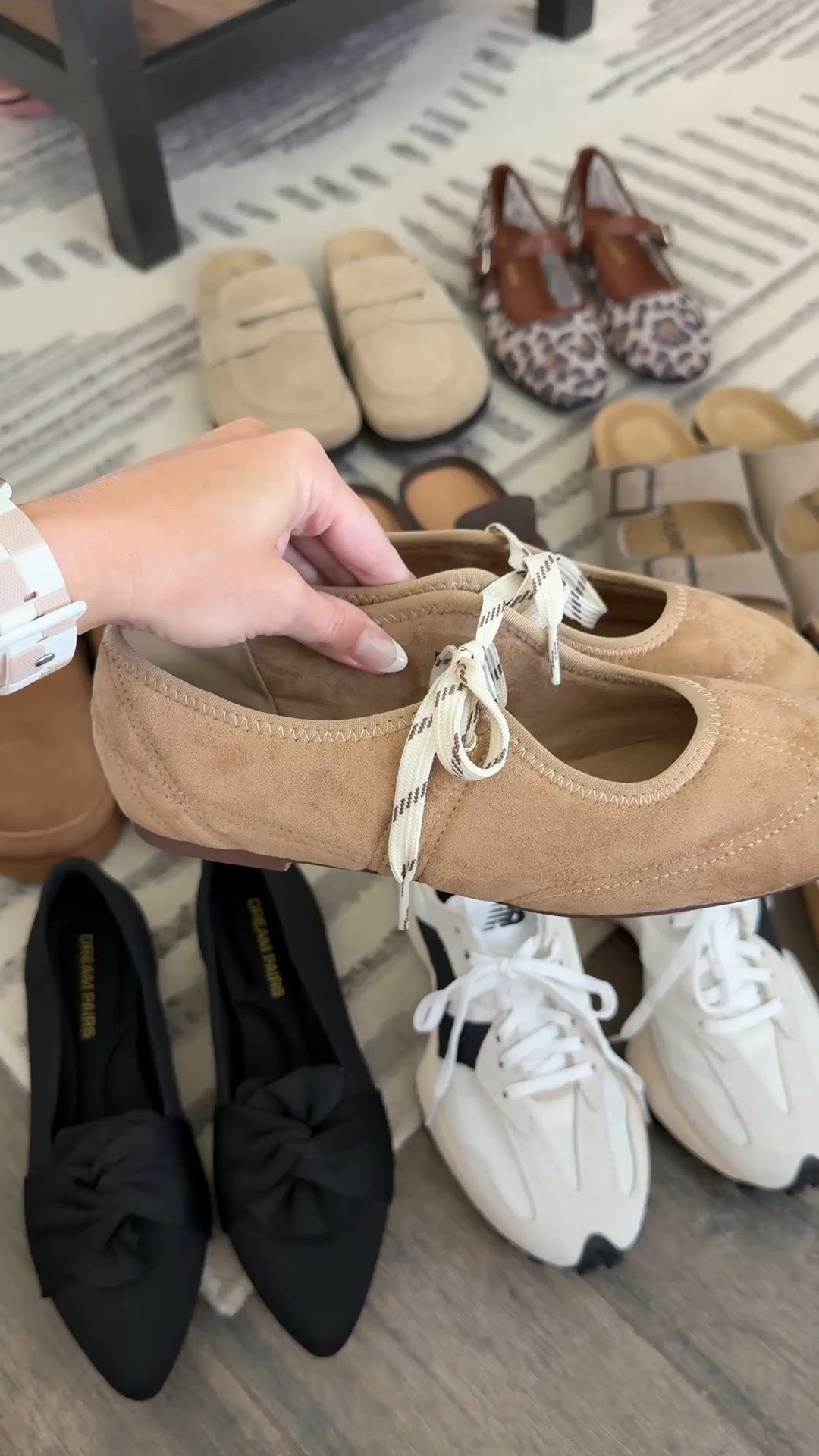 How adorable are these flats! So cute and perfect to wear this fall!

#LTKootd #LTKmomlife #LTKSeasonal