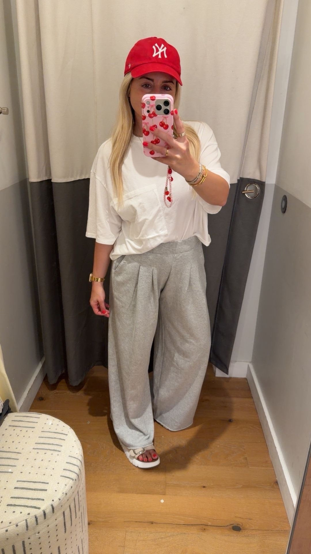 @Aerie outfit on sale
Small tee
Xs short trousers 
Sandals tts

#LTKootd #LTKSaleAlert