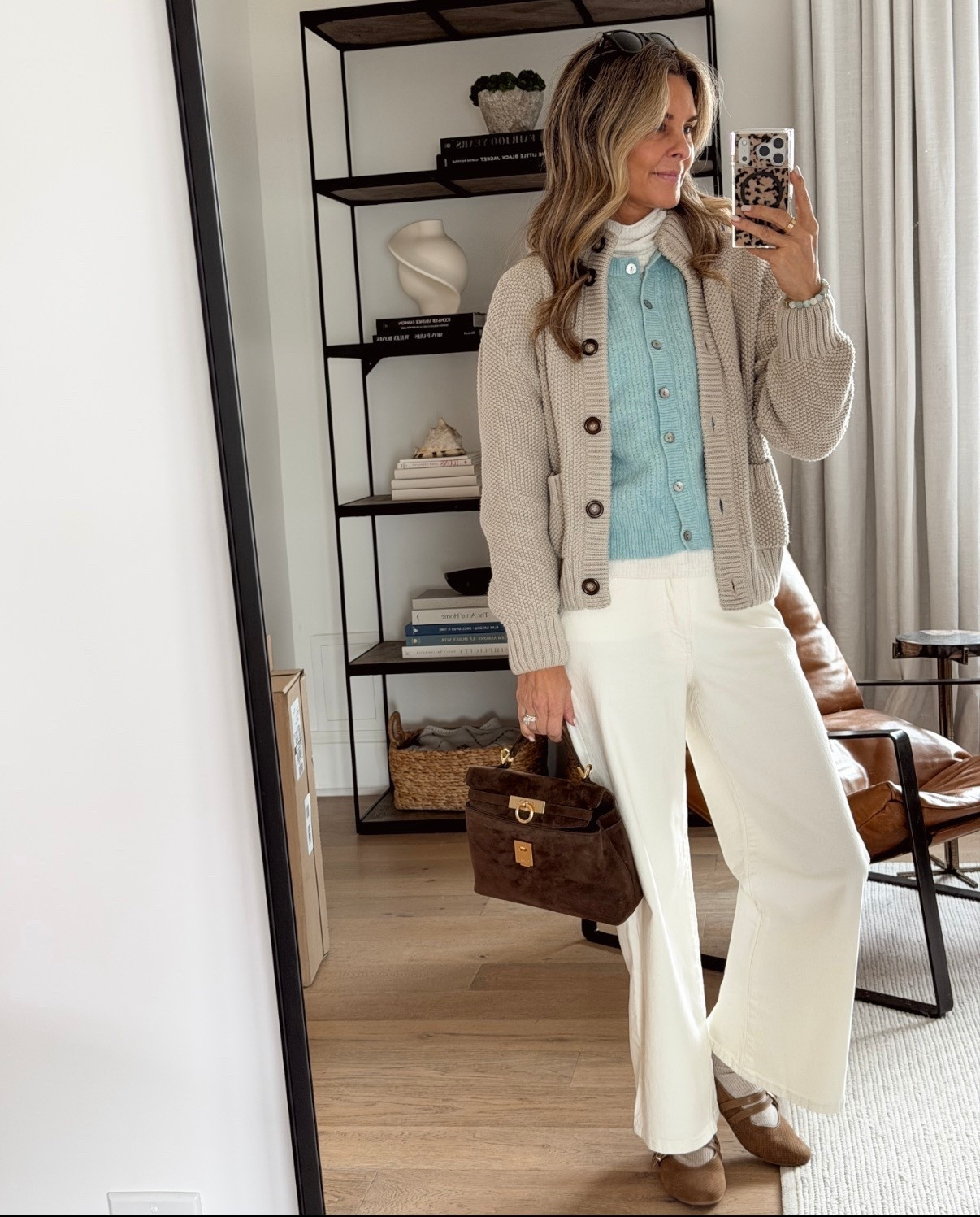 -Ecru jeans are soft and comfortable. TTS I’m 5’6”.
-Madwell cardi sz XS
-Madewell ribbed turtleneck TTS 
-Target shoes 



#LTKootd #LTKOver40