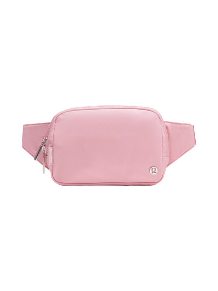 Everywhere Belt Bag Large 2L | Unisex Bags,Purses,Wallets | lululemon | Lululemon (US)