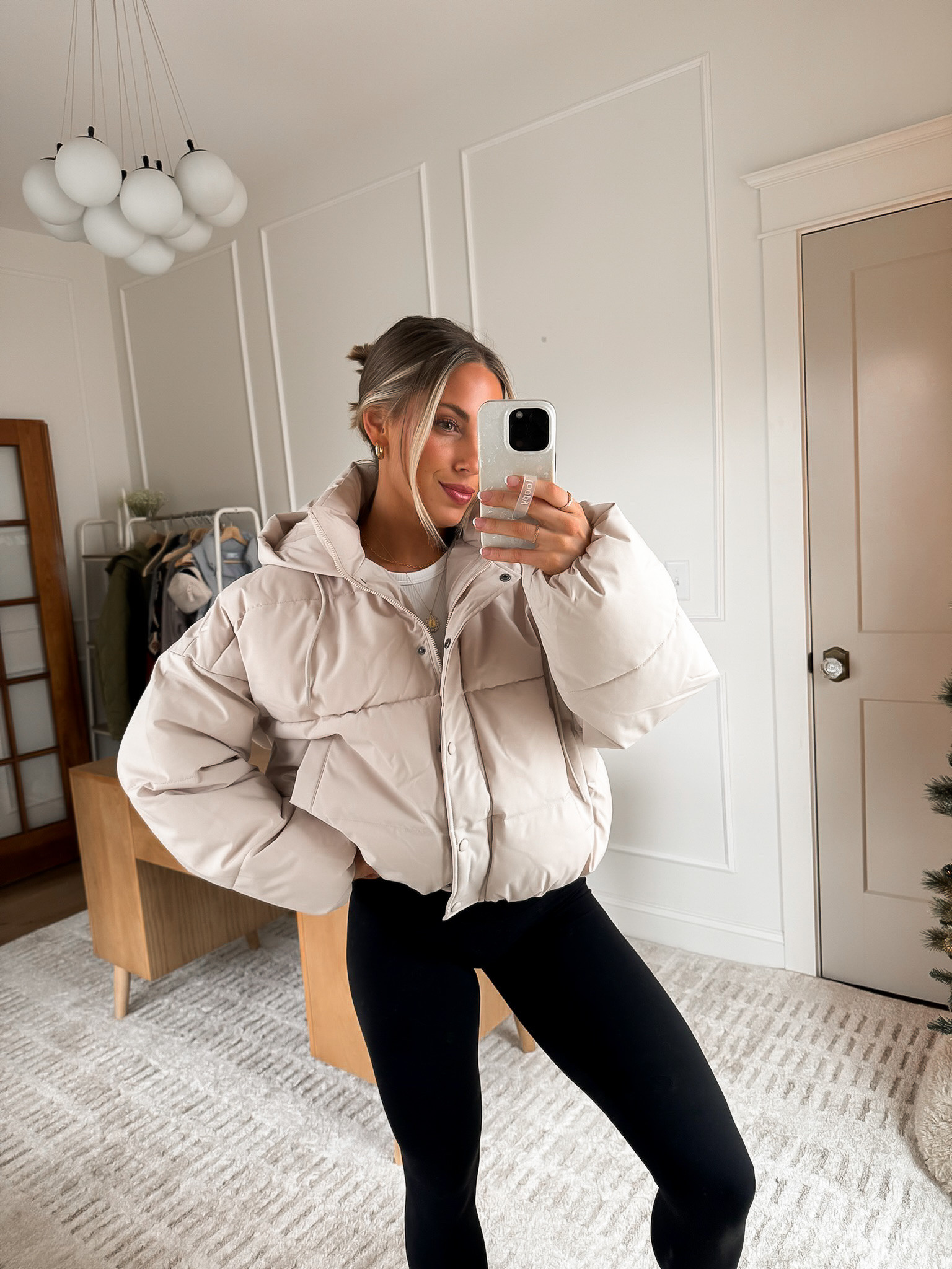 Beige puff jacket 🤩 wearing XS! Comes in a few colors & is on sale under $50!

#LTKSaleAlert #LTKFindsUnder100 #LTKCyberWeek