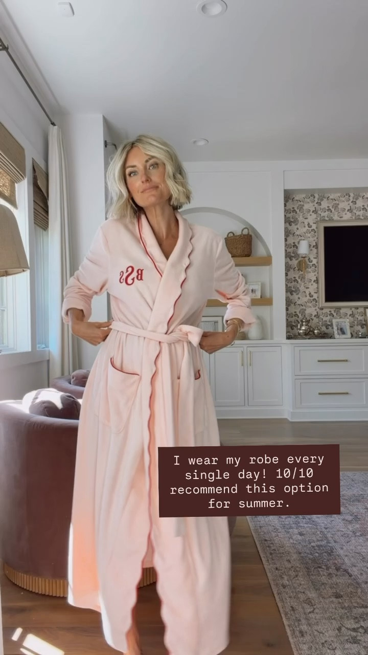 This robe is such a great gift for any mom - this would be especially great for a new or expecting mom 💕

Loverly Grey, Mother’s Day gift ideas, women’s robe

#LTKMothersDay